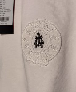 تیشرت کروم هارتز گلدوزی - سفید chrome hearts